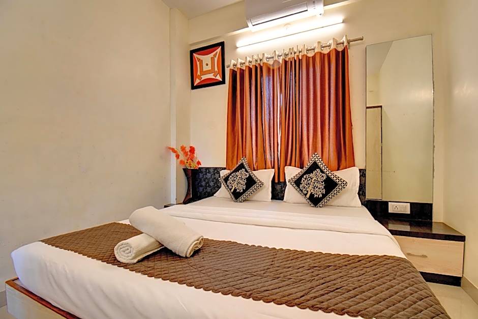 Hotel Padmavati Palace