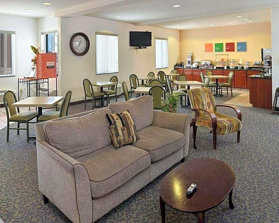Comfort Inn & Suites Riverton