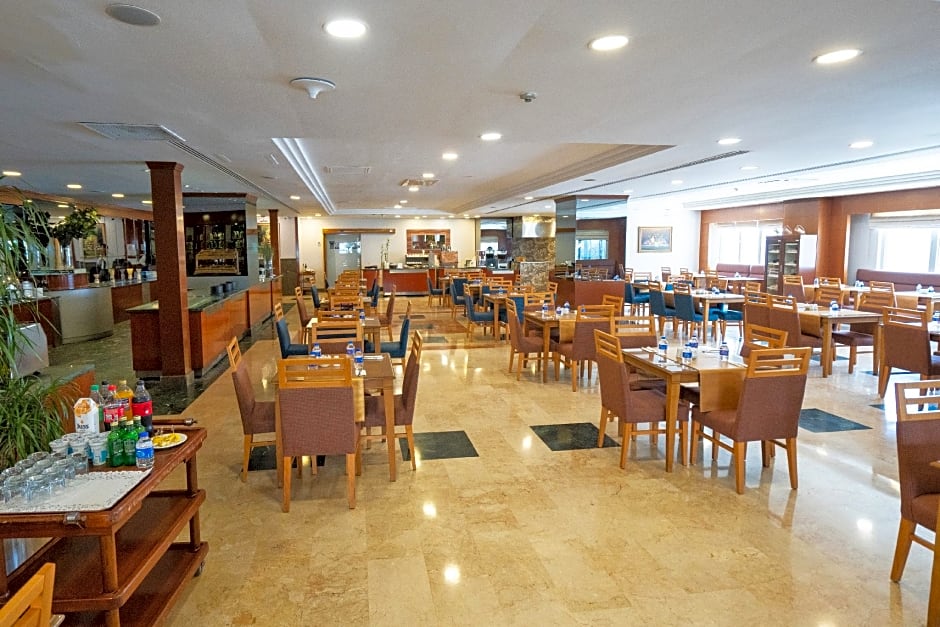 The Green Park Bostanci