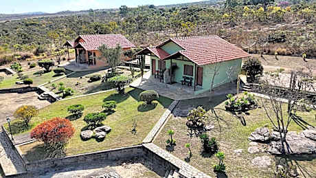 Pousada Além das Formas - Acesso a cachoeiras e gruta encantada