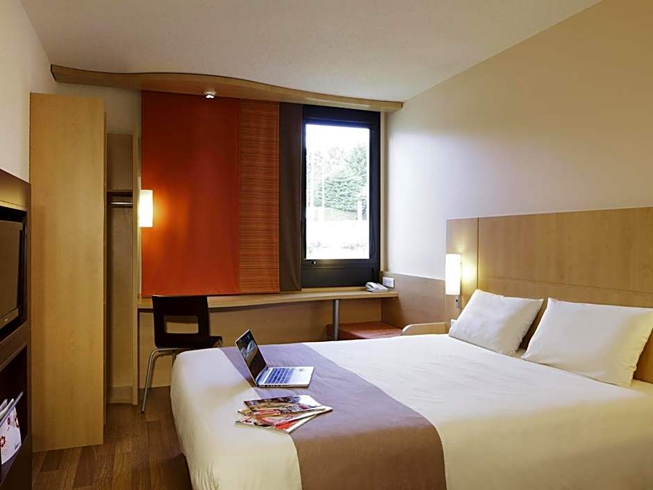 ibis Guingamp