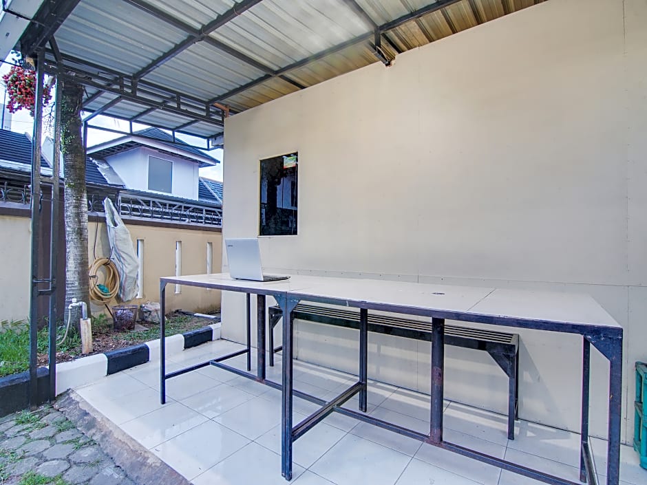 91752 Izzami Homestay Syariah