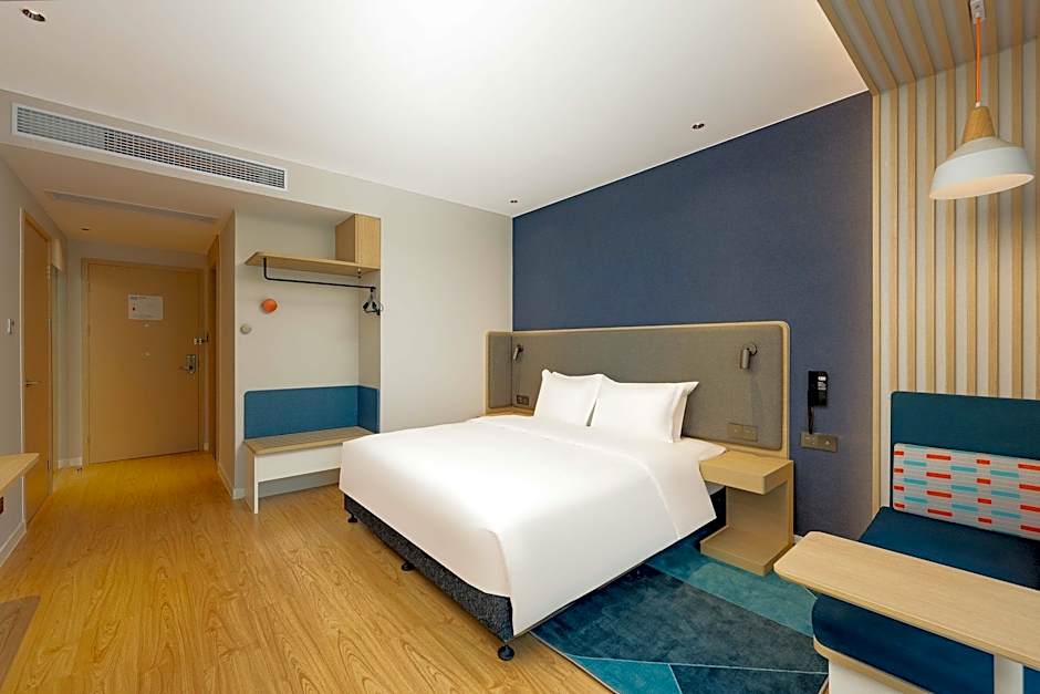 Holiday Inn Express Wuxi East Station By IHG