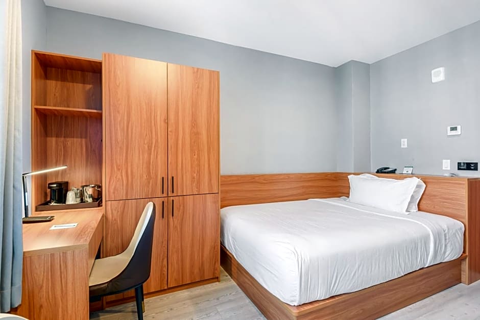 Liberty view brooklyn hotel