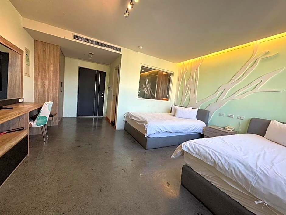 Travel Light Hotel