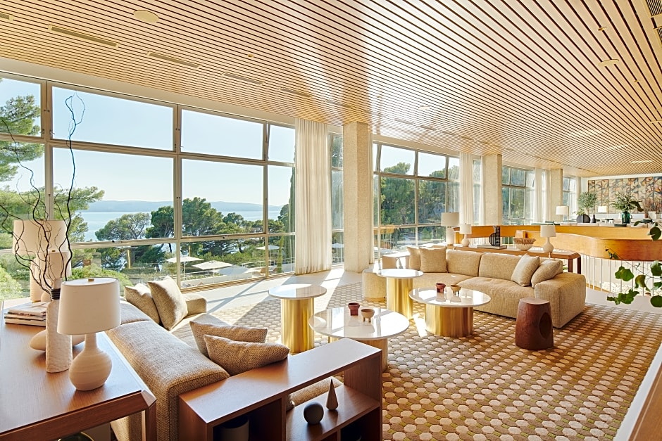 Bluesun Hotel Maestral