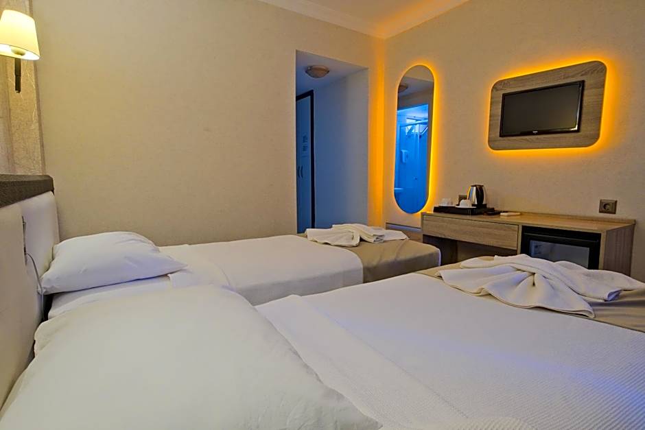 Moni Hotel