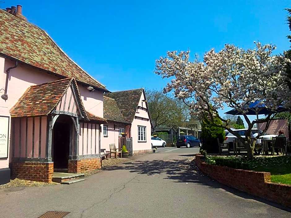 The Red Lion Hinxton