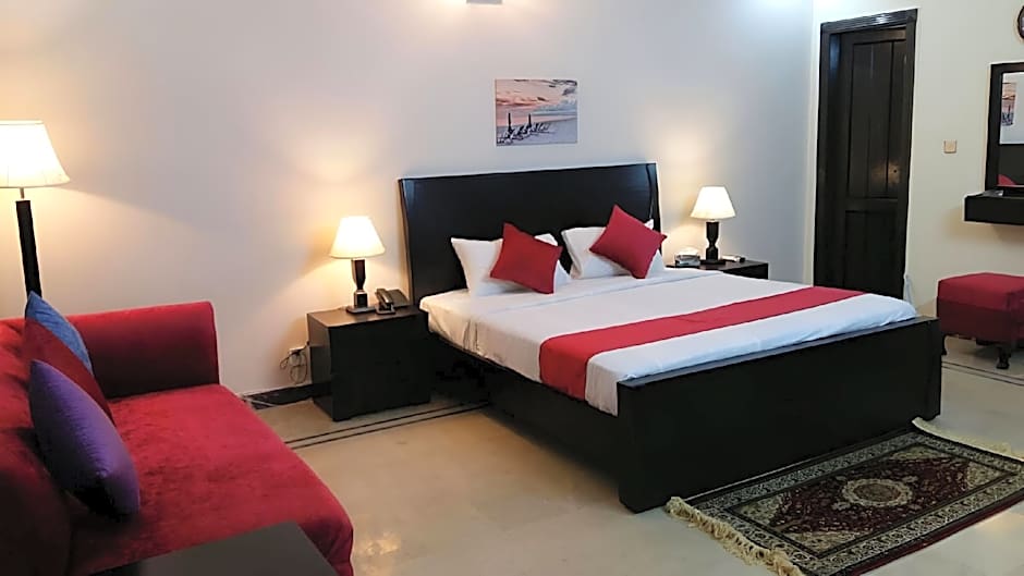 Serene Residence – Islamabad, OH