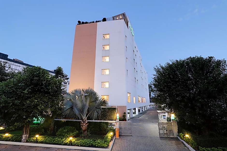 Lemon Tree Hotel Chandigarh