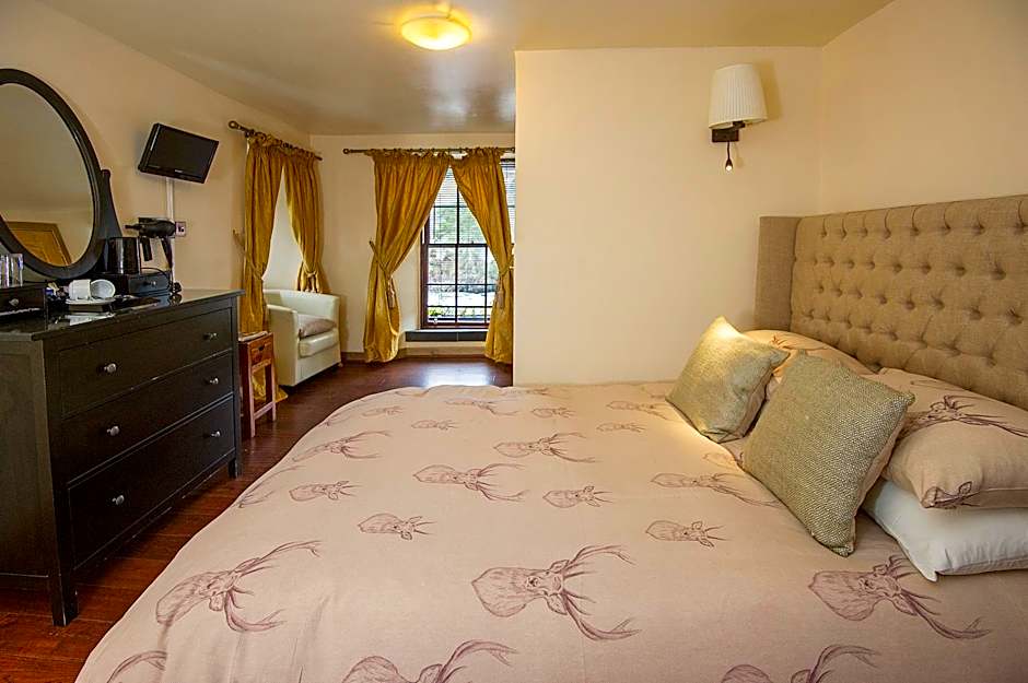 The Falls Of Dochart Inn