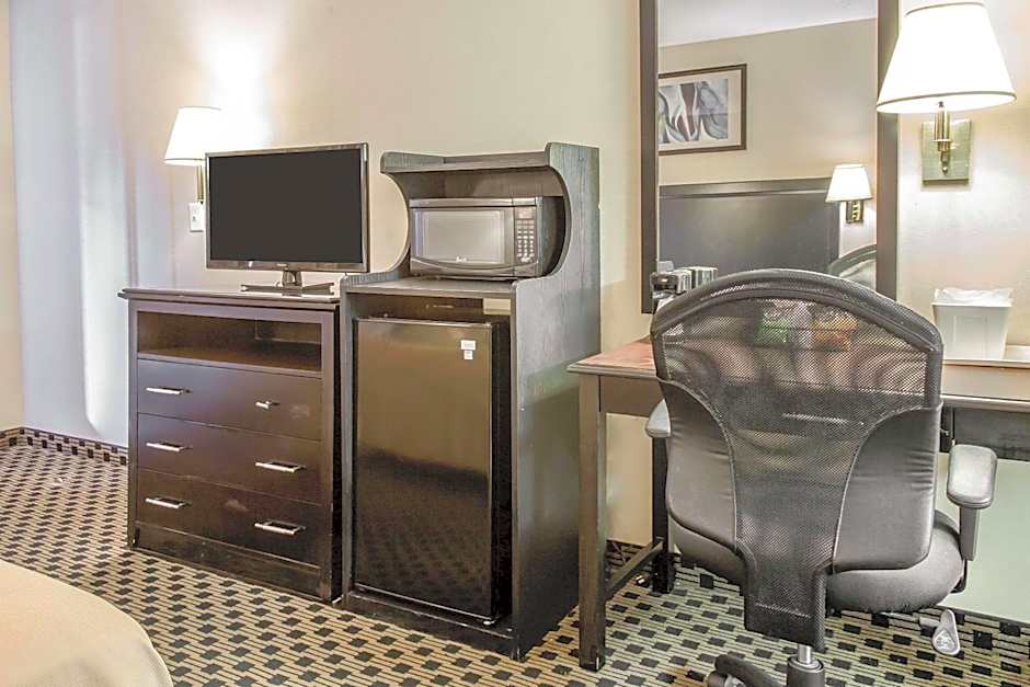 Econo Lodge West Haven
