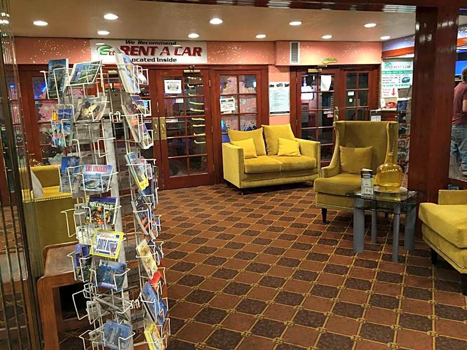 Tradewinds Airport Hotel