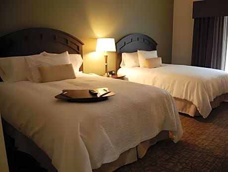 2 Queen Beds Nonsmoking