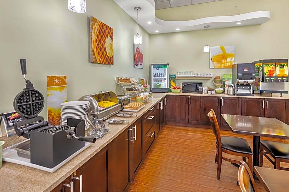 Quality Inn & Suites Whitecourt