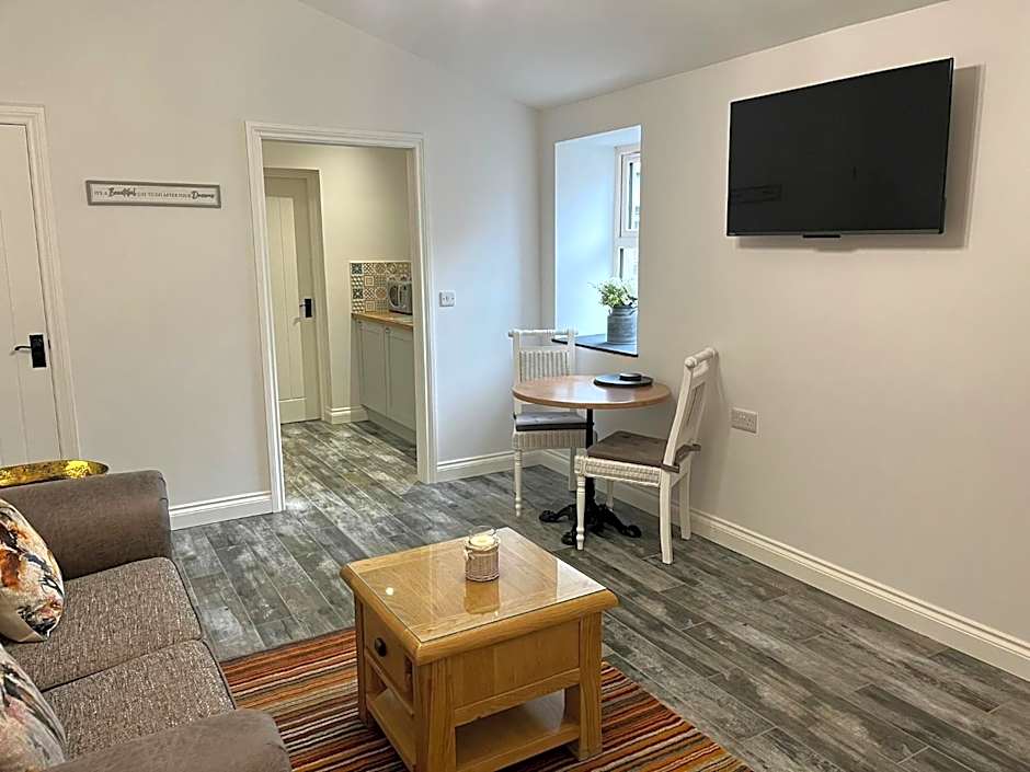 Millbrae Lodges