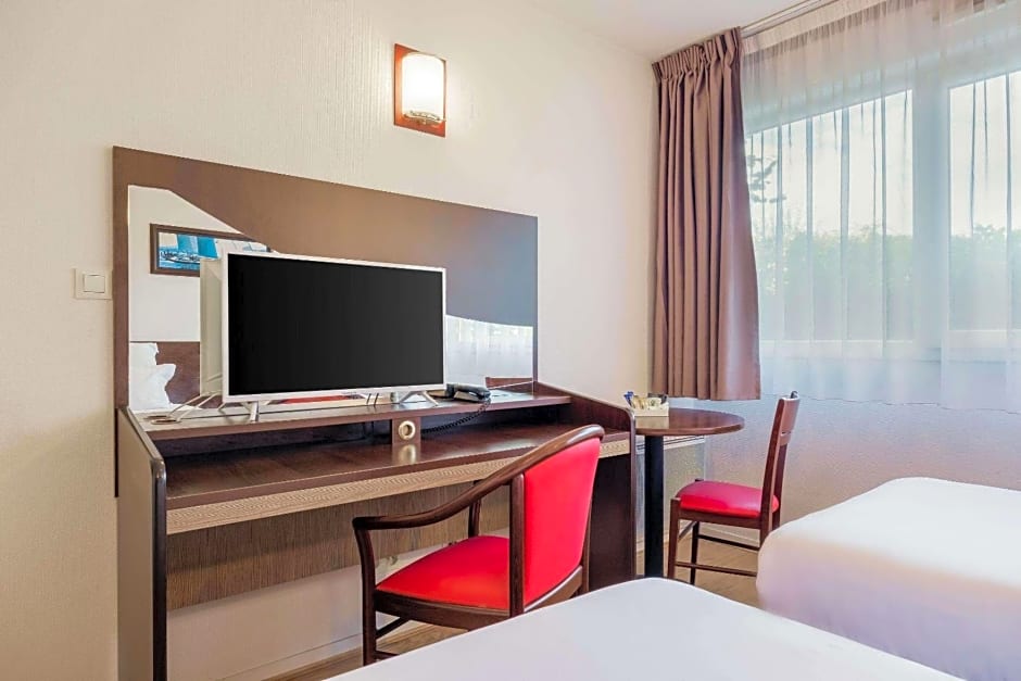 Comfort Suites Pau Idron