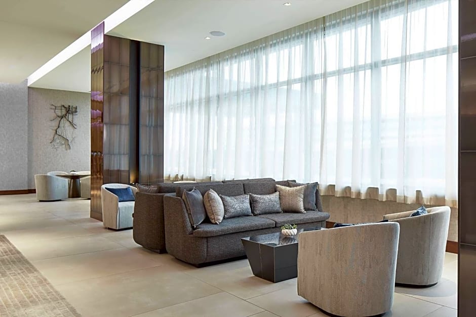 AC Hotel by Marriott Atlanta Airport Gateway