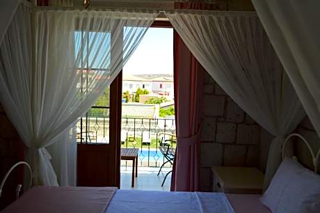 Queen Room with Pool View