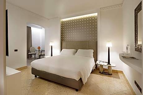 Superior Double or Twin Room with Terrace