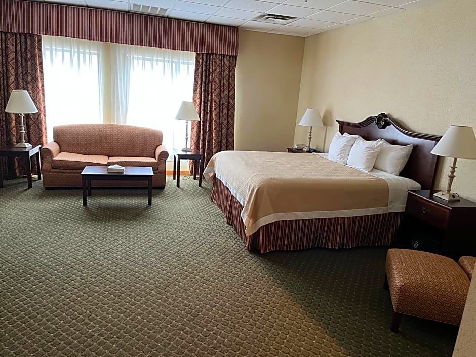 Days Inn & Suites by Wyndham Sutton Flatwoods