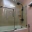 Allure Hotel & Suites