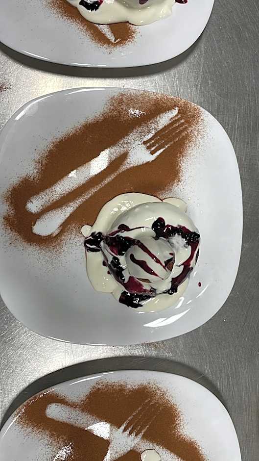 KM 80 Restaurant & Hotel