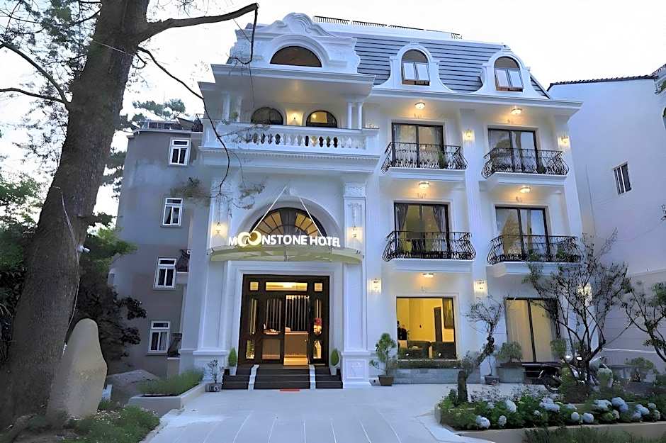 TTR Moonstone Apart Hotel