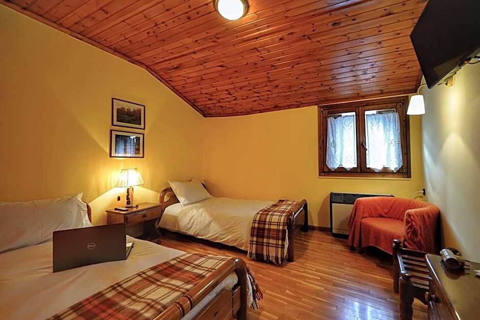 To Balkoni tis Agorianis