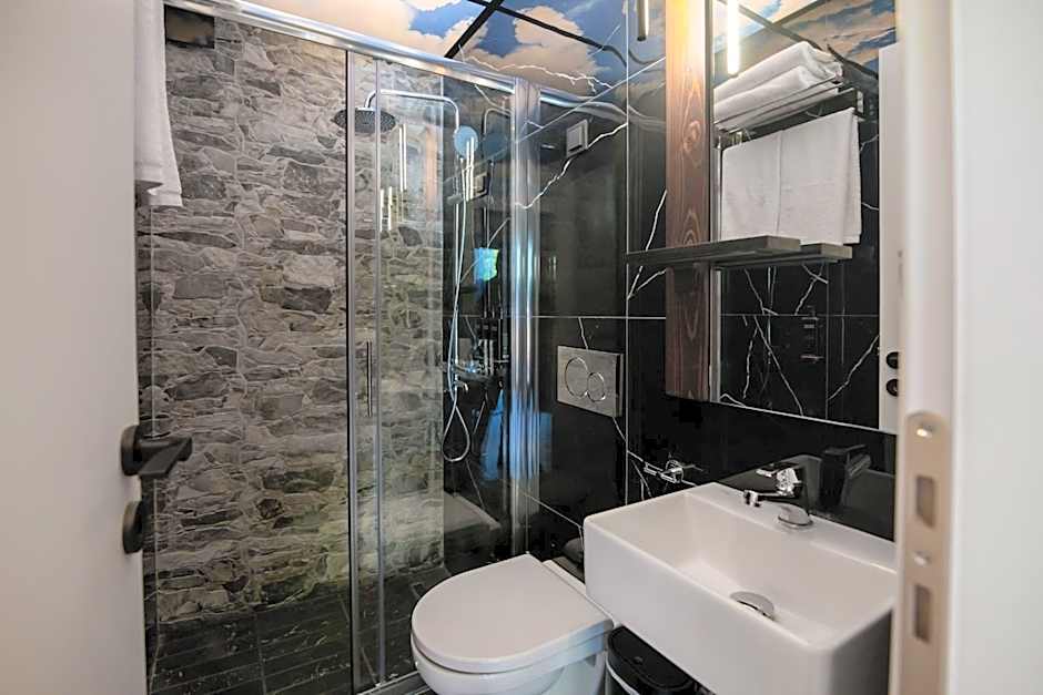 Sylvia Camping & Luxury Suites, Panel Hospitality Homes & Villas