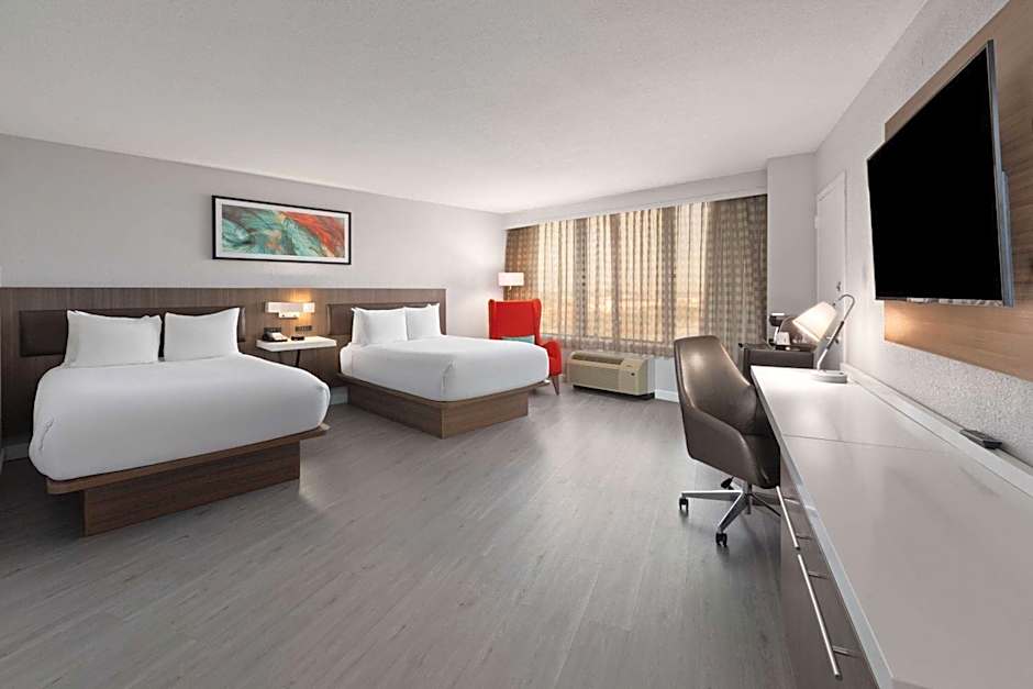 Wyndham Garden Norfolk Downtown