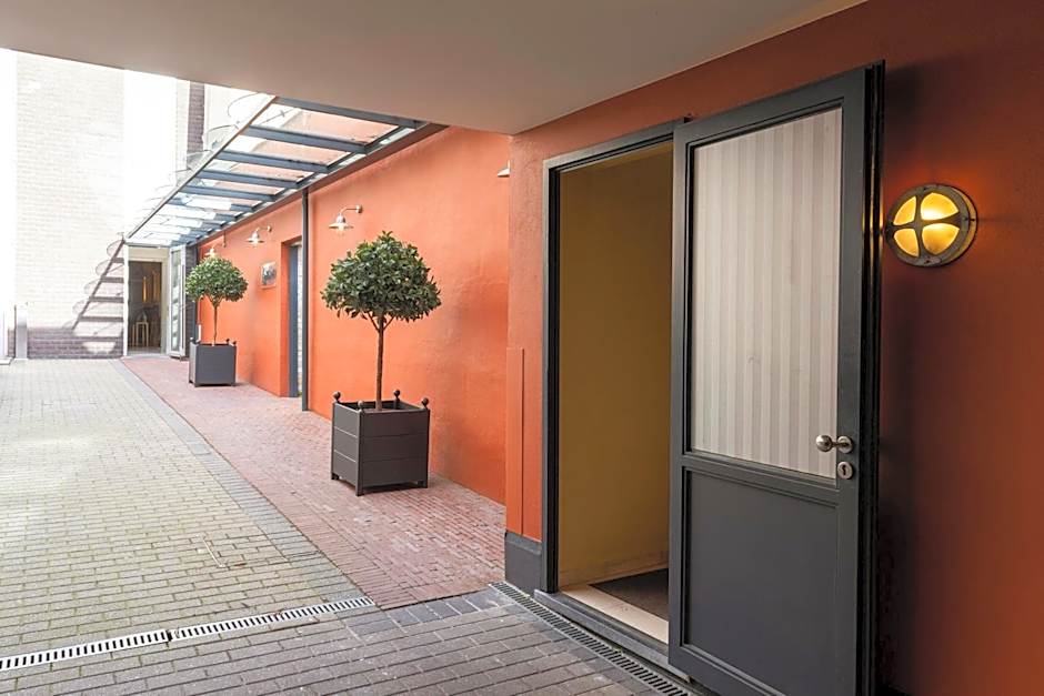 Dukes' Arches Brugge Adults only