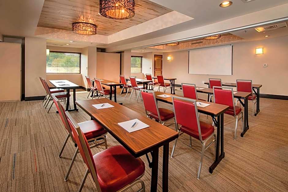 Four Points by Sheraton Newark Christiana Wilmington