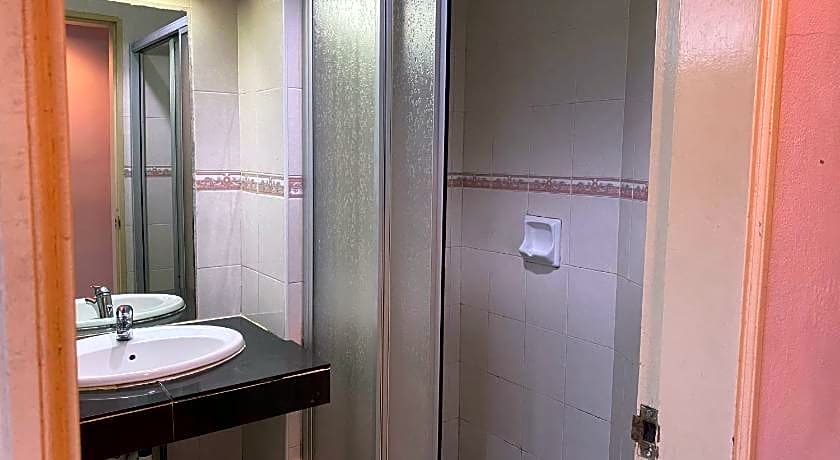 Hotel Deleeton KK