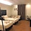 Piña Suites