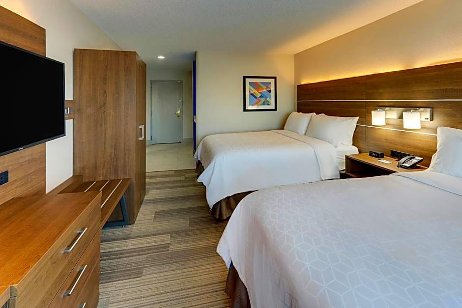 Holiday Inn Express Cincinnati North - Monroe By IHG