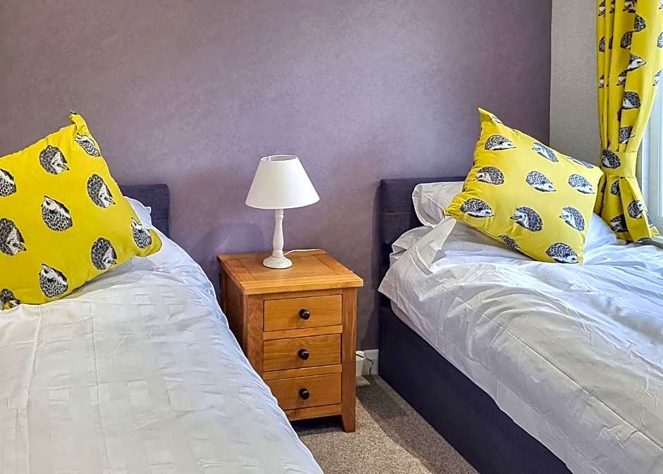 Lakeside Luxury Lodges