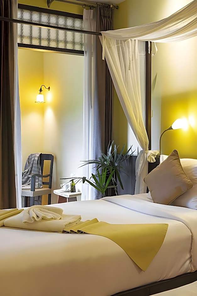 Ratchapruek Lanna Boutique