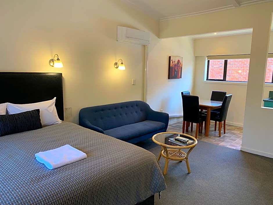 ASURE 755 Regal Court Motel