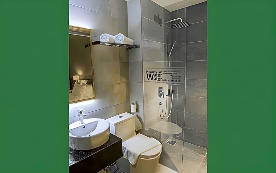 Redpine Boutique Hotel