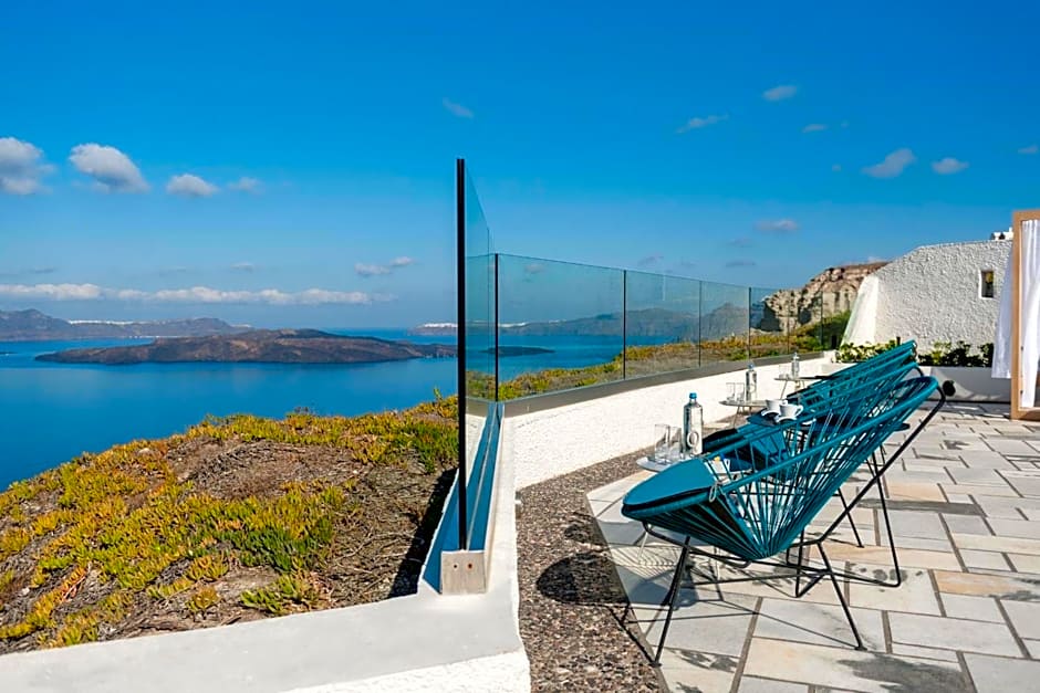 Caldera's Dolphin Suites