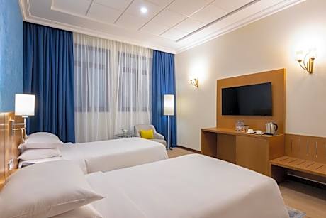 Large Twin Room