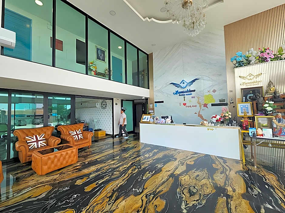 Arunsakhon luxury condo