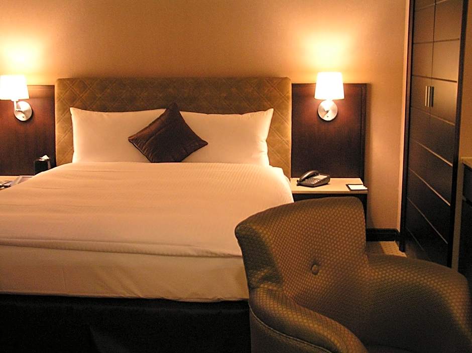 Grand Forward Hotel