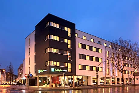 Holiday Inn Express Gütersloh By IHG