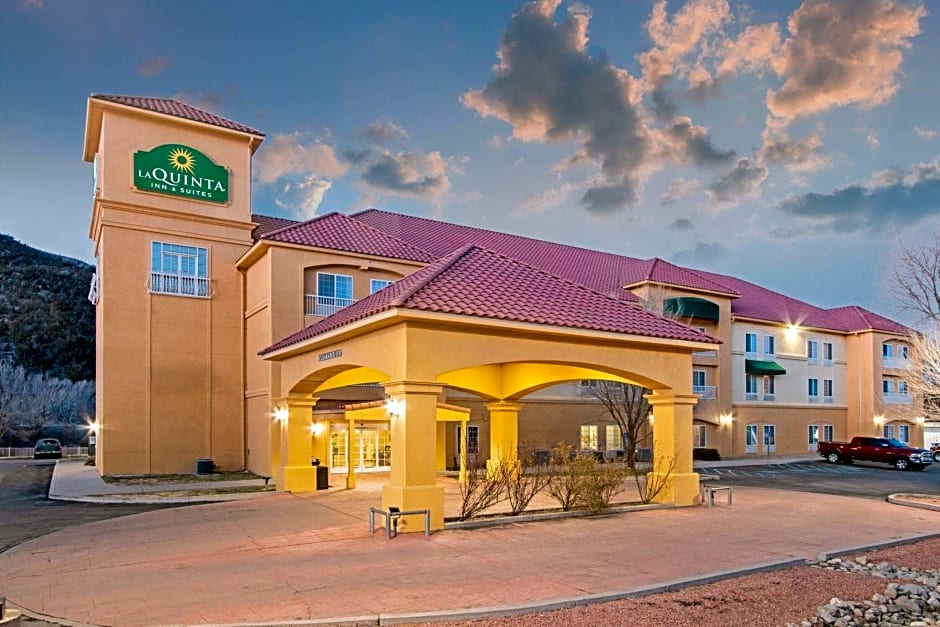 La Quinta Inn & Suites by Wyndham Ruidoso Downs