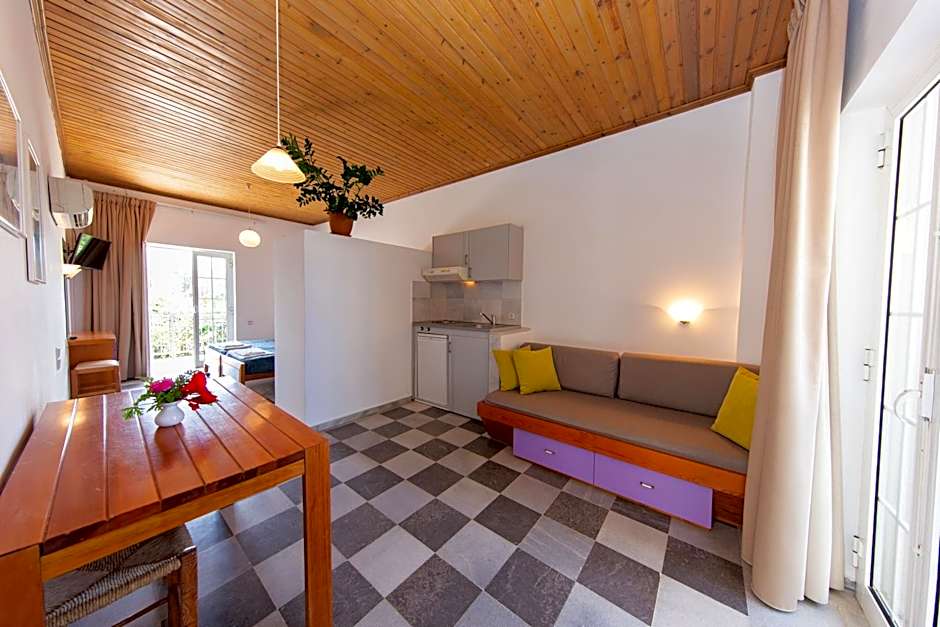 Manias Hotel Apartments