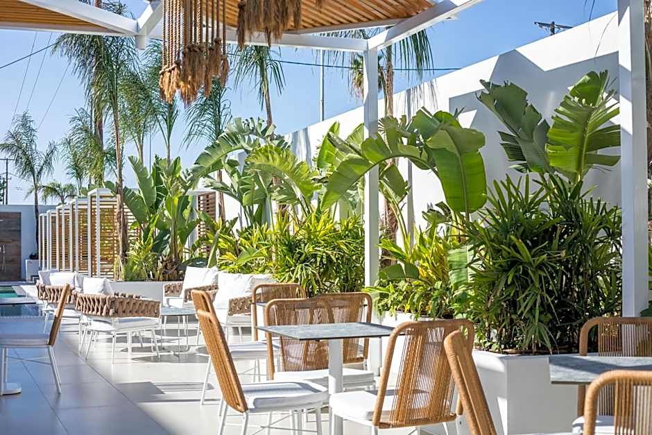 CasaStavris - Aparts & Pool Suites