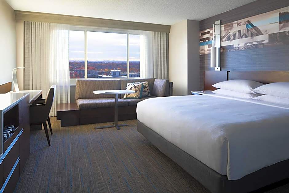 Kansas City Marriott Country Club Plaza