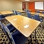 Holiday Inn Express & Suites Fayetteville University of Arkansas Area By IHG